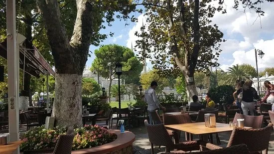 Cafe & Bar & Çay Bahçesi